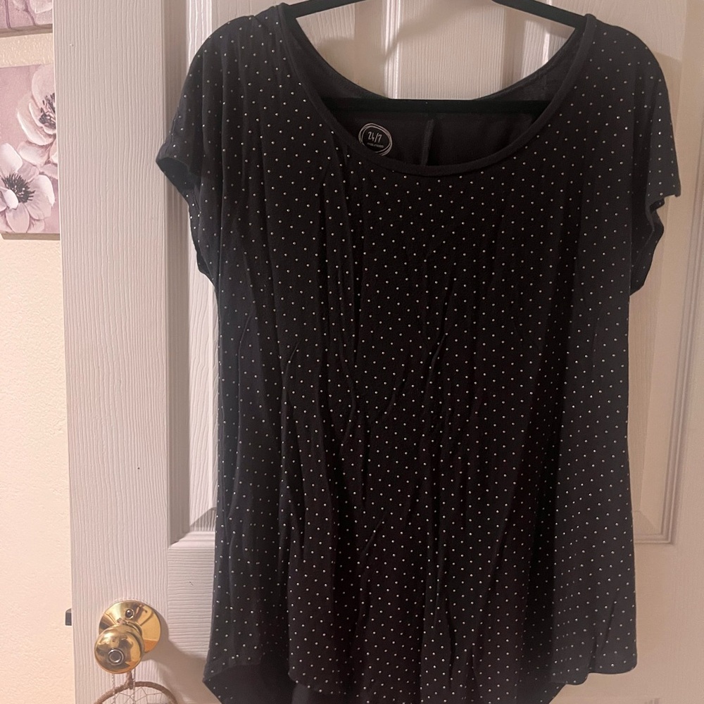 24/7 Maurice’s Black Polka Dot Women's Top